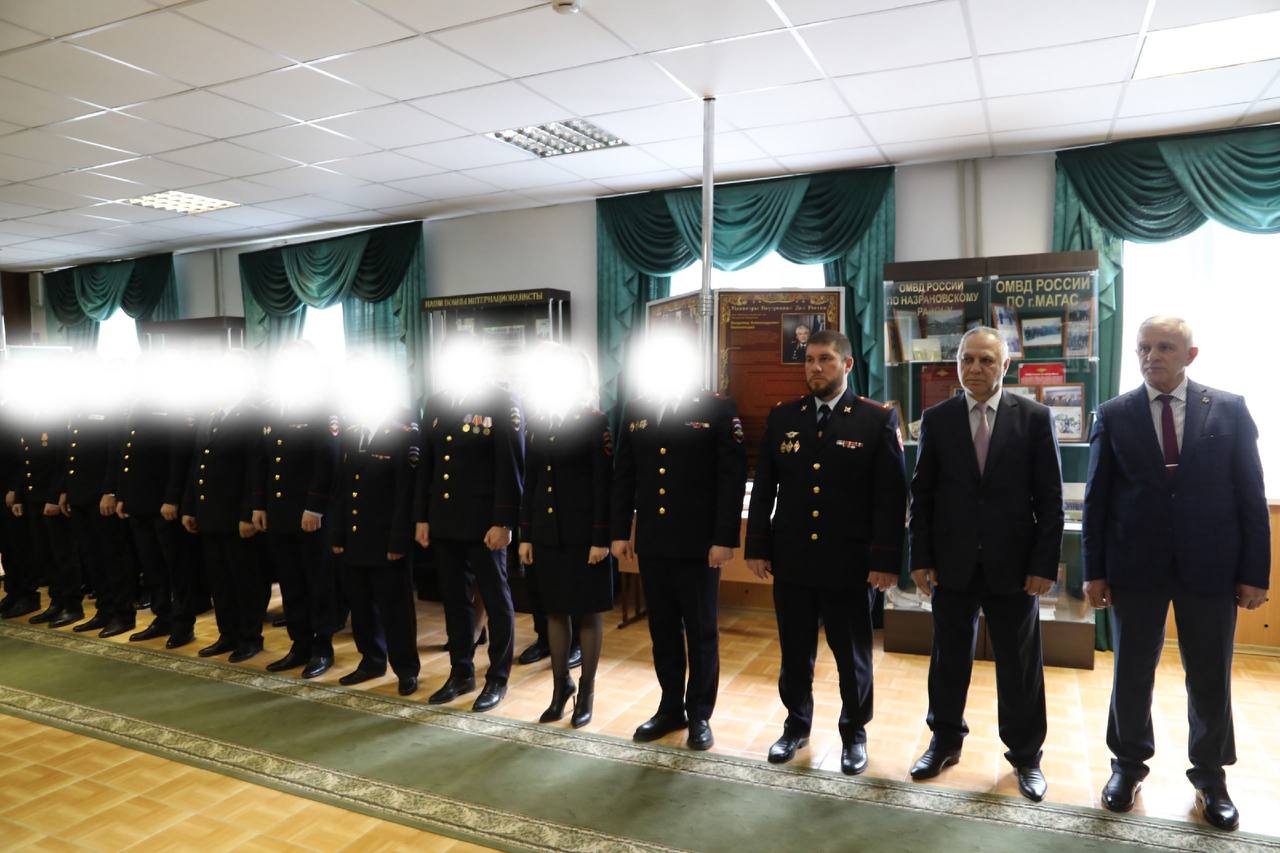 В МВД по Республике Ингушетия наградили отличившихся сотрудников УЭБиПК В МВД по Республике Ингушетия наградили отличившихся сотрудников УЭБиПК