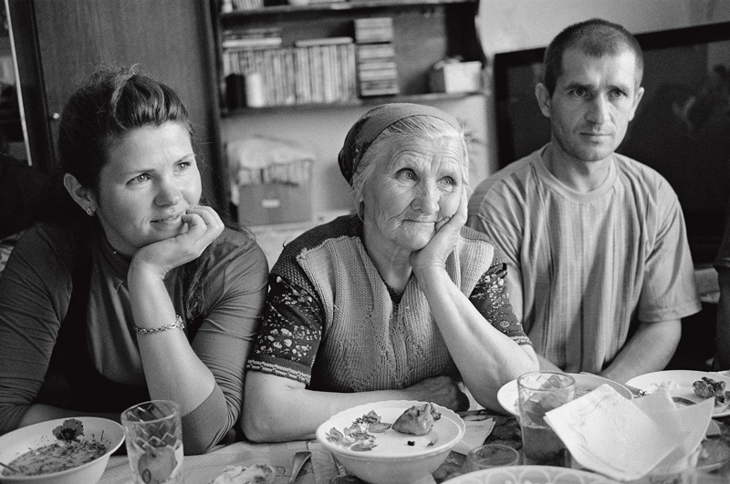 Кого лучше держать на расстоянии после 50: 9 типов родственников