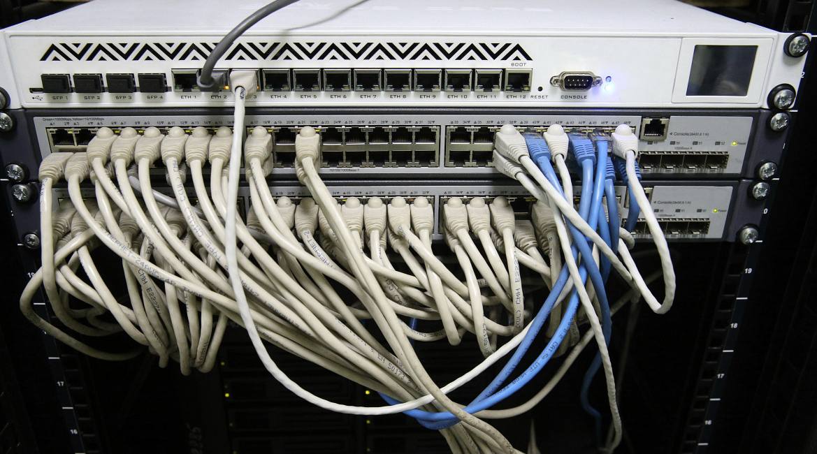 Ирина Волк: В Республике Ингушетия ликвидирован незаконный узел связи, который использовался зарубежными кураторами для совершения мошенничеств в отношении россиян Ирина Волк: В Республике Ингушетия ликвидирован незаконный узел связи, который использовался зарубежными кураторами для совершения мошенничеств в отношении россиян