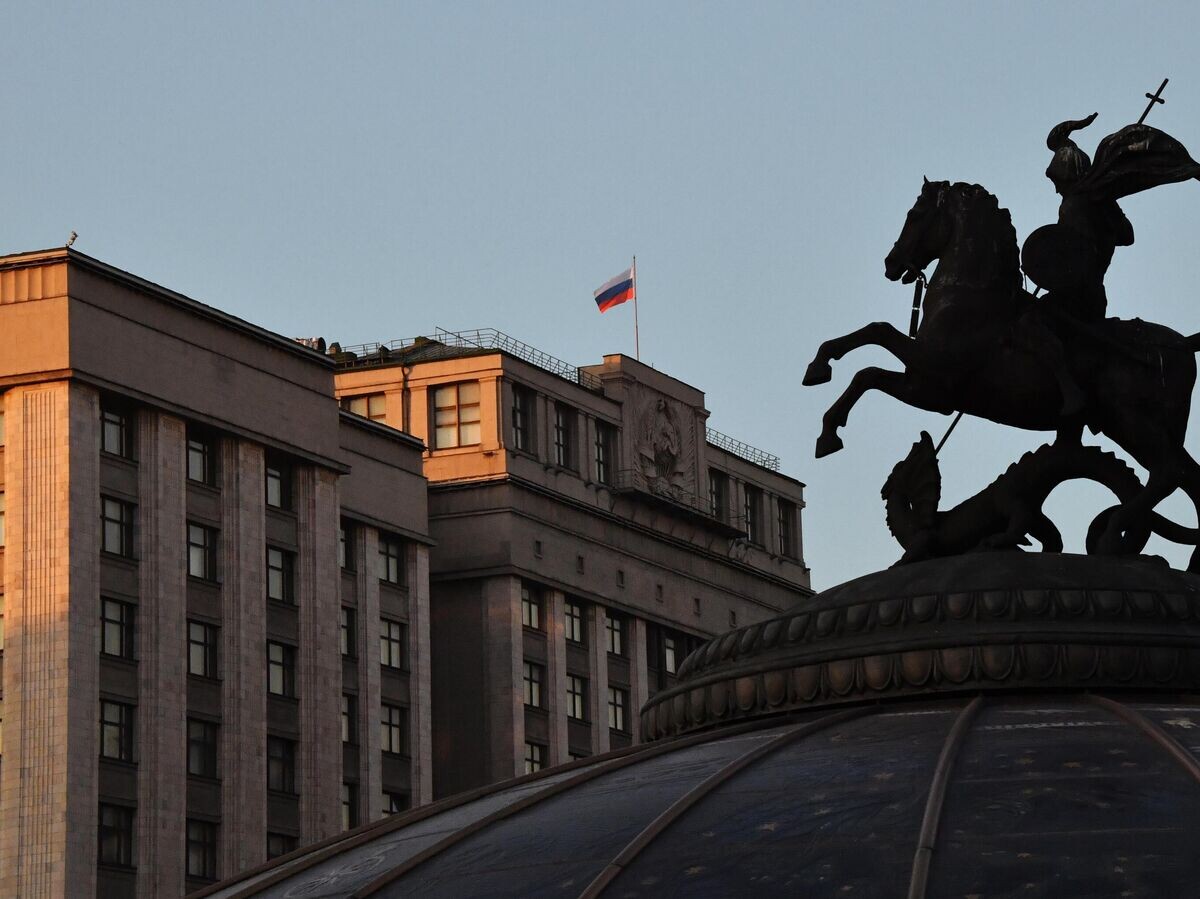 Госдума ввела уголовную ответственность за одобрение геноцида советского народа