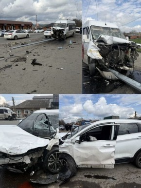 Полиция Ингушетии работает на месте ДТП, в котором пострадали 14 человек и один погиб