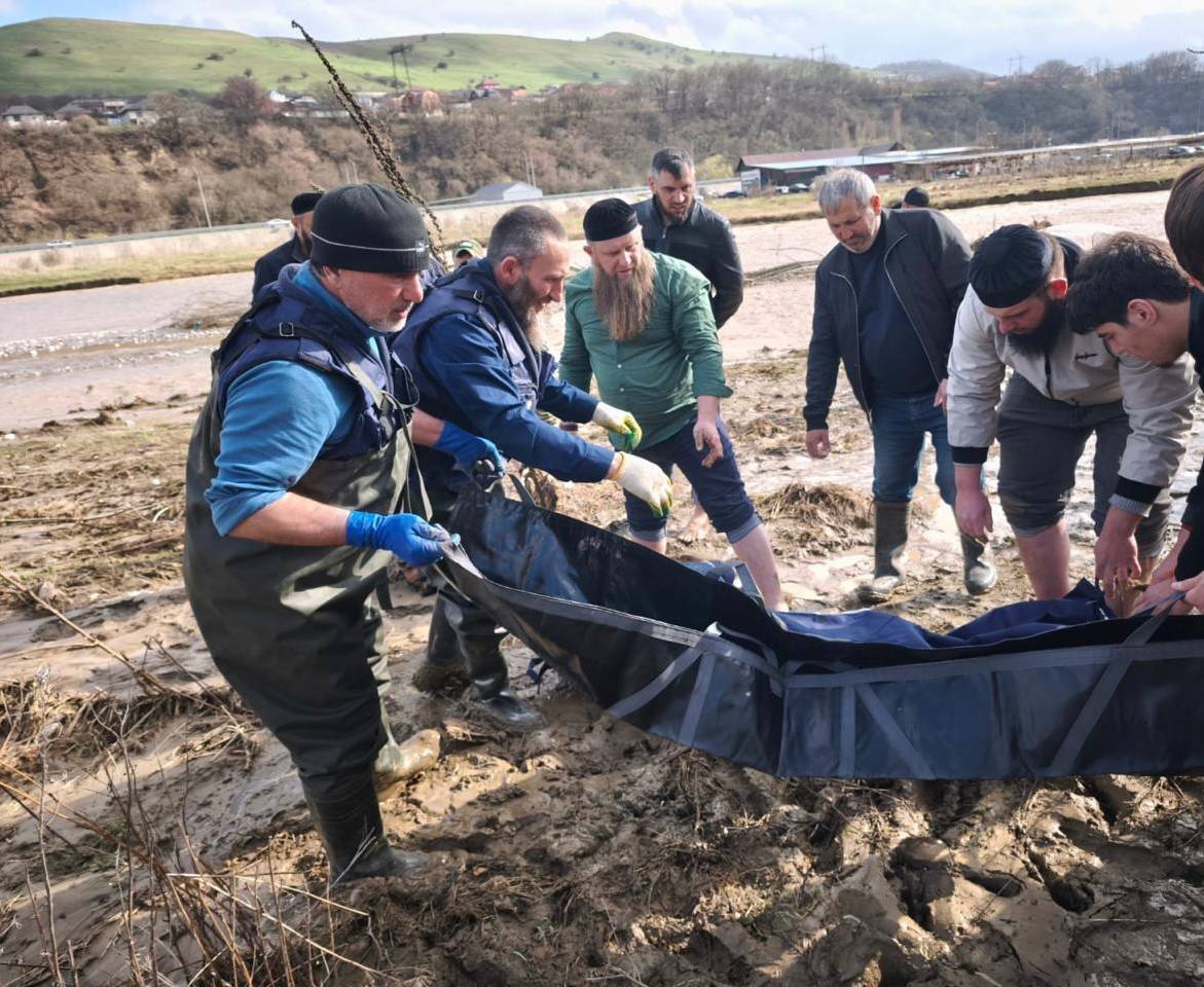 Поисково-спасательные работы в с.п. Плиево-Барсуки Поисково-спасательные работы в с.п. Плиево-Барсуки