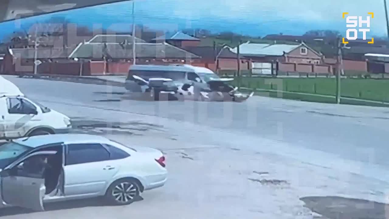 Женщина погибла и трое детей пострадали в страшной аварии в Ингушетии