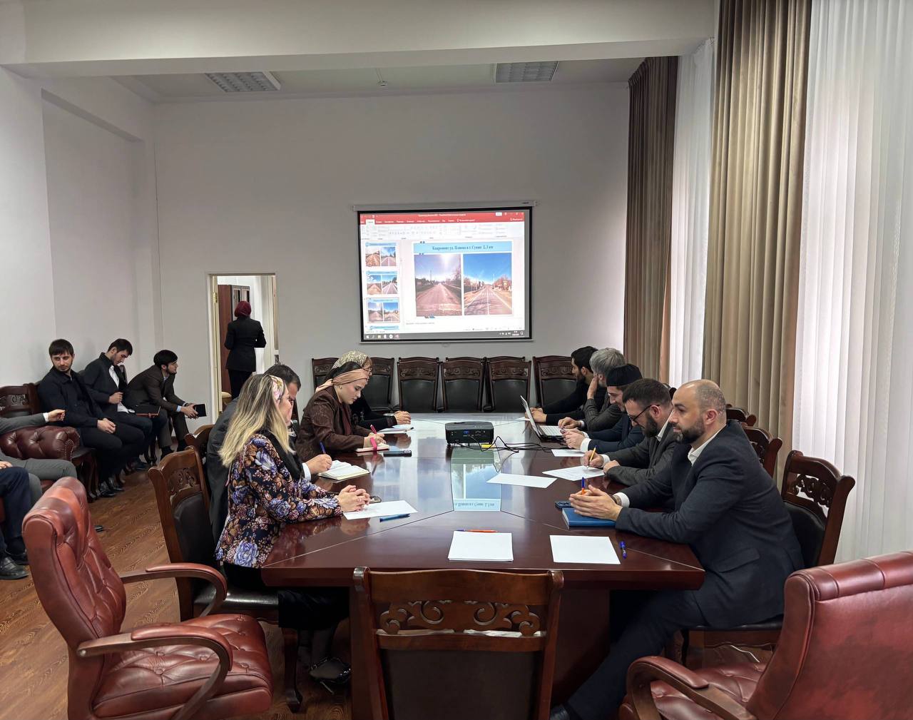 В Министерстве автомобильных дорог и транспорта республики состоялось заседание итоговой коллегии В Министерстве автомобильных дорог и транспорта республики состоялось заседание итоговой коллегии