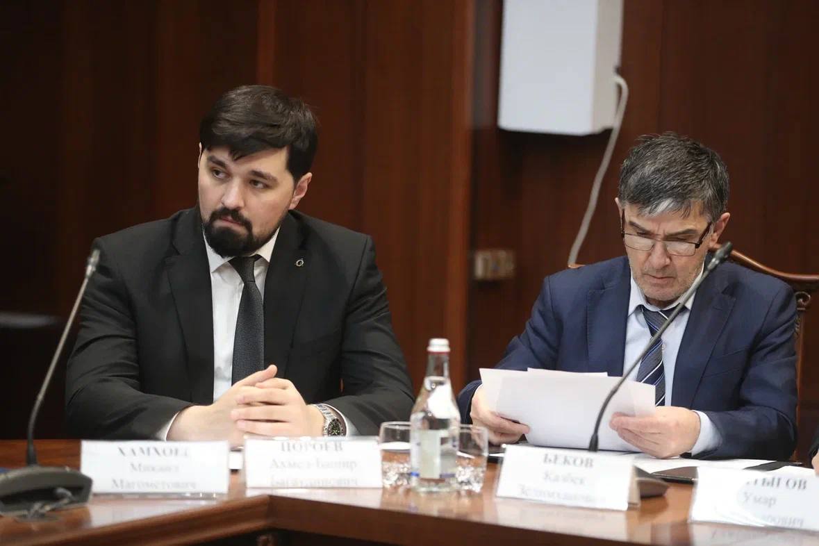 Под председательством премьер-министра Владимира Сластенина состоялось заседание Правительства республики Под председательством премьер-министра Владимира Сластенина состоялось заседание Правительства республики