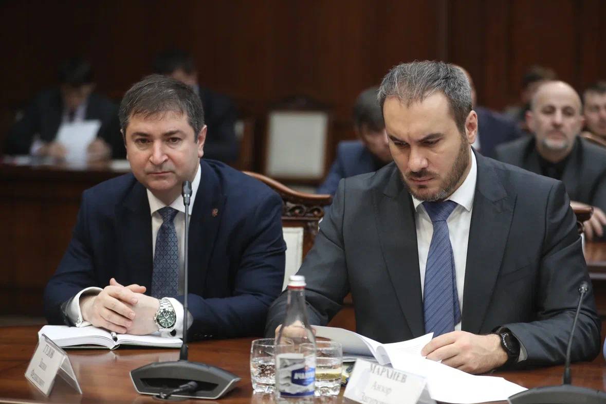 Под председательством премьер-министра Владимира Сластенина состоялось заседание Правительства республики Под председательством премьер-министра Владимира Сластенина состоялось заседание Правительства республики