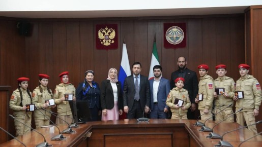 В Правительстве Ингушетии состоялась церемония награждения участников движения «Юнармия»