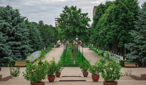 В Назрани продолжается активная работа по обновлению городской среды в рамках программы «Формирование комфортной городской среды», входящей в нацпроект «Инфраструктура для жизни»