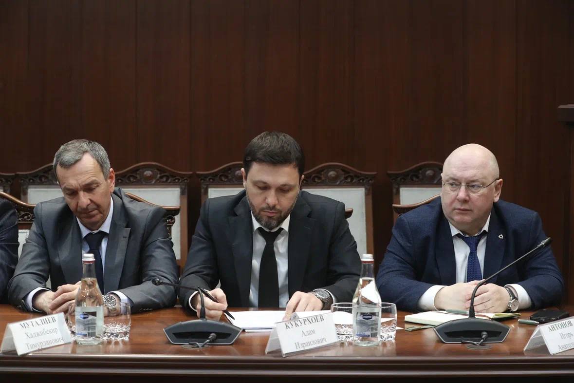 В Магасе под руководством Председателя Правительства Ингушетии Владимира Сластенина состоялось еженедельное заседание кабинета министров В Магасе под руководством Председателя Правительства Ингушетии Владимира Сластенина состоялось еженедельное заседание кабинета министров