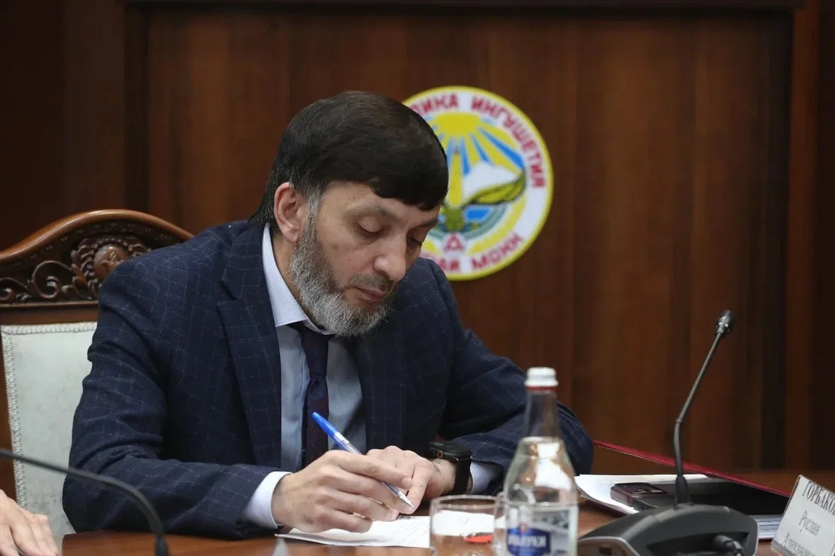 В Магасе под председательством премьер-министра республики Владимира Сластенина состоялось заседание межведомственной рабочей группы по вопросам обращения с отходами производства и потребления В Магасе под председательством премьер-министра республики Владимира Сластенина состоялось заседание межведомственной рабочей группы по вопросам обращения с отходами производства и потребления