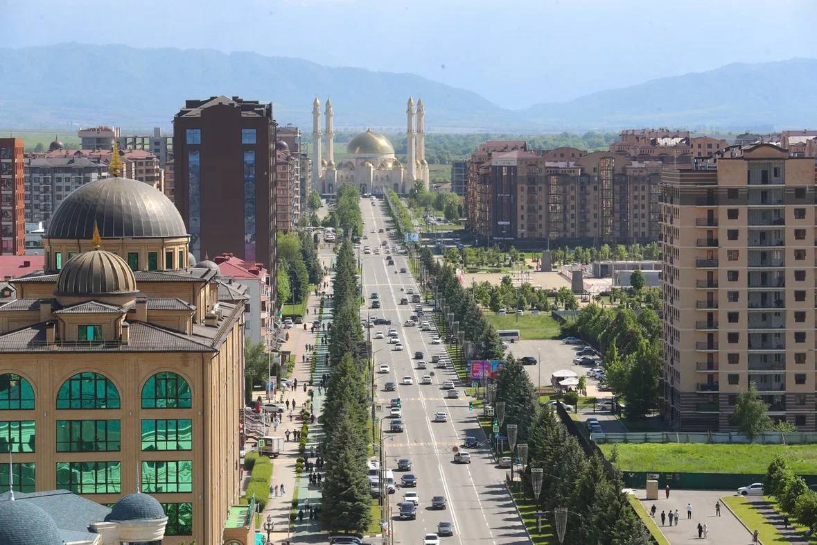 Сегодня, 15 апреля, нашей столице - городу Магасу - исполняется 32 года Сегодня, 15 апреля, нашей столице - городу Магасу - исполняется 32 года