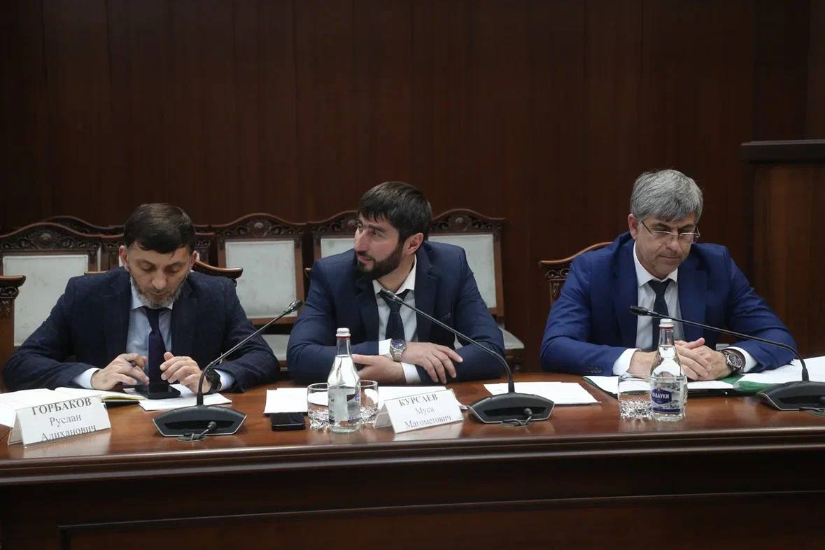 Председатель Правительства Ингушетии Владимир Сластенин в формате ВКС принял участие в совещании под председательством заместителя Министра экономического развития России Сергея Назарова Председатель Правительства Ингушетии Владимир Сластенин в формате ВКС принял участие в совещании под председательством заместителя Министра экономического развития России Сергея Назарова