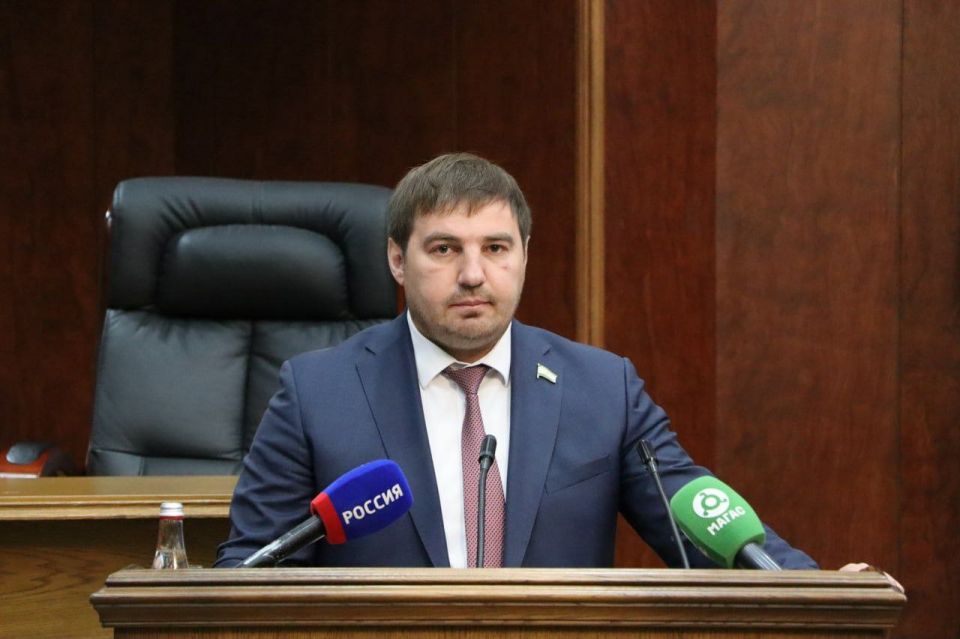 Под председательством Магомета Тумгоева состоялось внеочередное заседание Народного Собрания Республики Ингушетия Под председательством Магомета Тумгоева состоялось внеочередное заседание Народного Собрания Республики Ингушетия