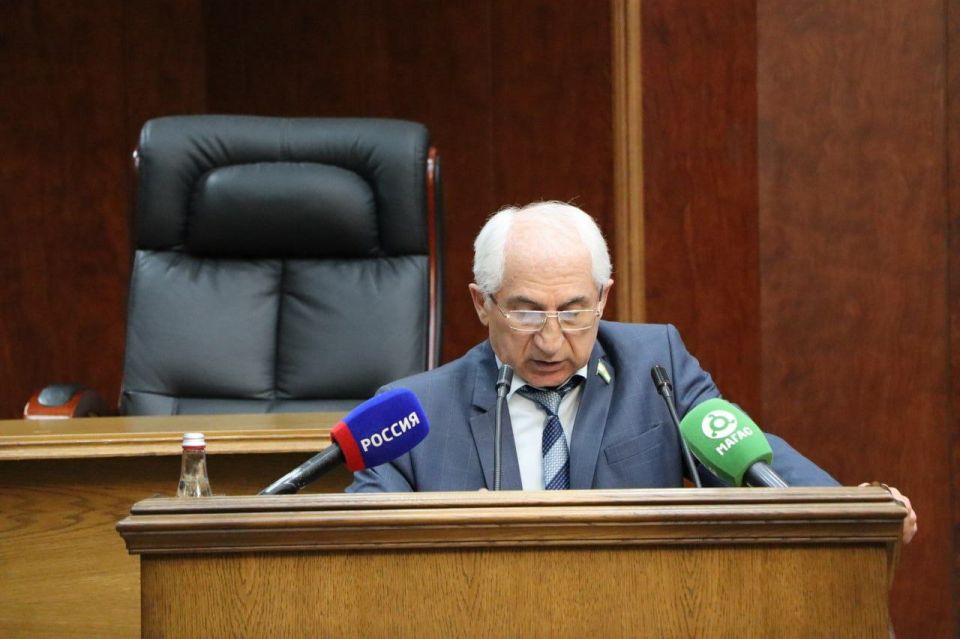 Под председательством Магомета Тумгоева состоялось внеочередное заседание Народного Собрания Республики Ингушетия Под председательством Магомета Тумгоева состоялось внеочередное заседание Народного Собрания Республики Ингушетия
