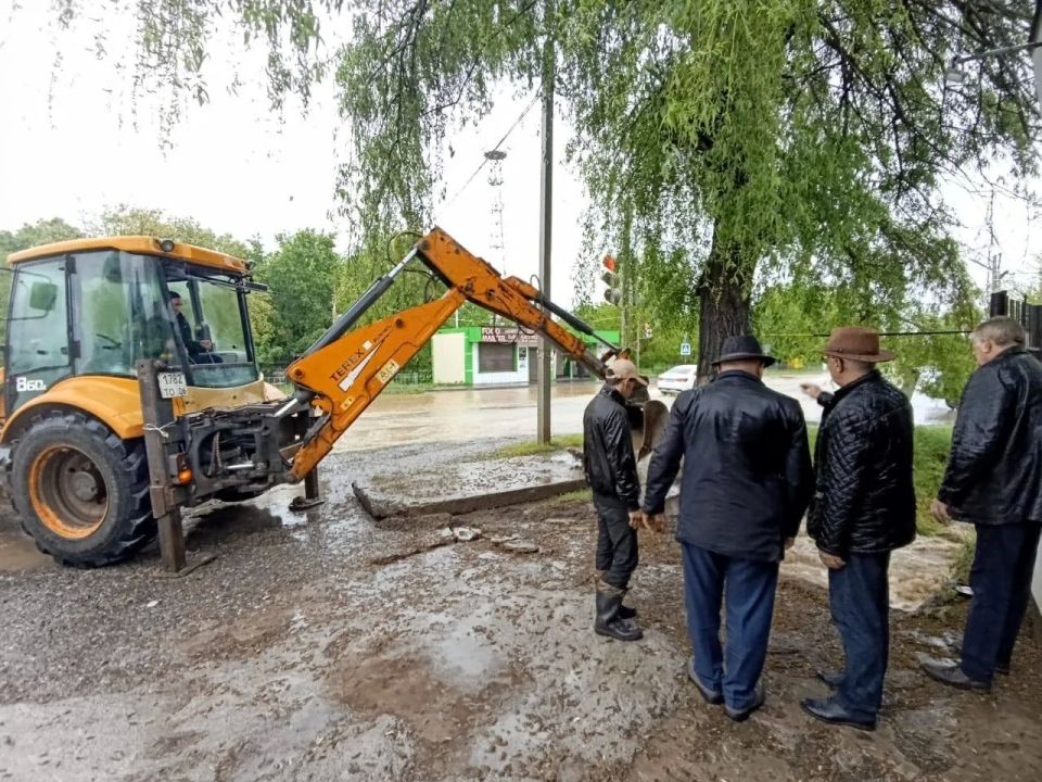 В Сунженском районе ведутся работы по ликвидации последствий непогоды В Сунженском районе ведутся работы по ликвидации последствий непогоды