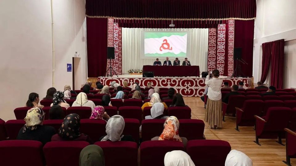 В Инарках прошёл семинар по противодействию терроризму и защите объектов культуры и спорта