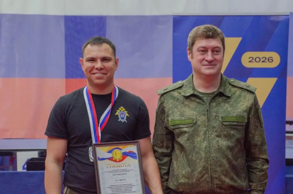 Сотрудники военного следственного управления СК России по Объединенной группировке войск (сил) приняли участие в соревнованиях по армрестлингу Сотрудники военного следственного управления СК России по Объединенной группировке войск (сил) приняли участие в соревнованиях по армрестлингу