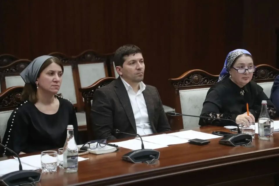 Под председательством вице-премьера Ингушетии Хаджибекира Муталиева прошло заседание Межведомственной комиссии по противодействию нелегальной занятости Под председательством вице-премьера Ингушетии Хаджибекира Муталиева прошло заседание Межведомственной комиссии по противодействию нелегальной занятости