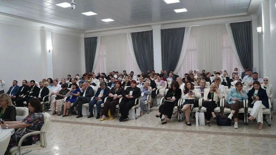 В Грозном прошло окружное совещание с представителями системы образования СКФО В Грозном прошло окружное совещание с представителями системы образования СКФО