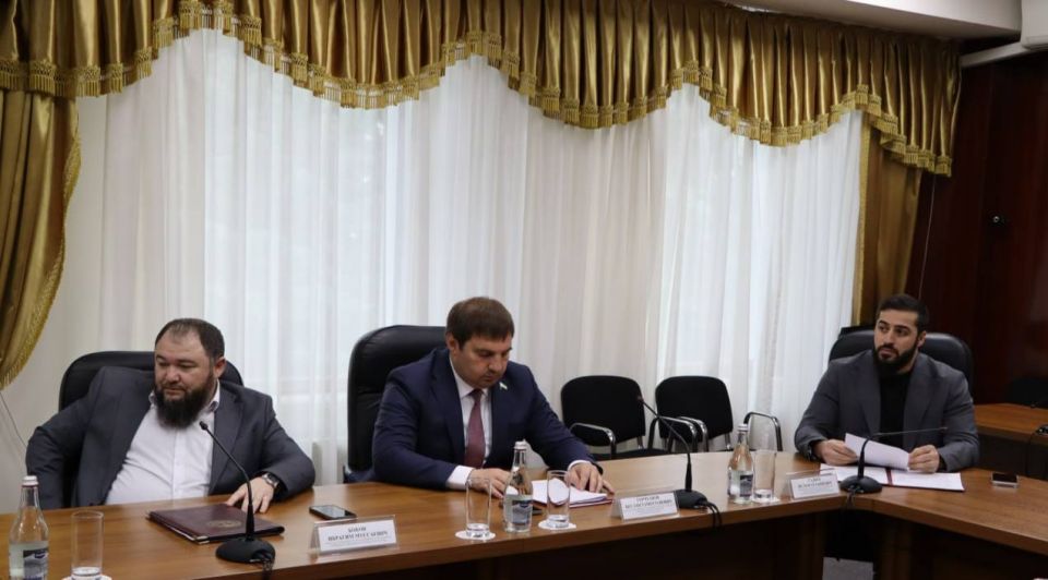 Депутаты утвердили проект повестки заседания Народного Собрания Депутаты утвердили проект повестки заседания Народного Собрания