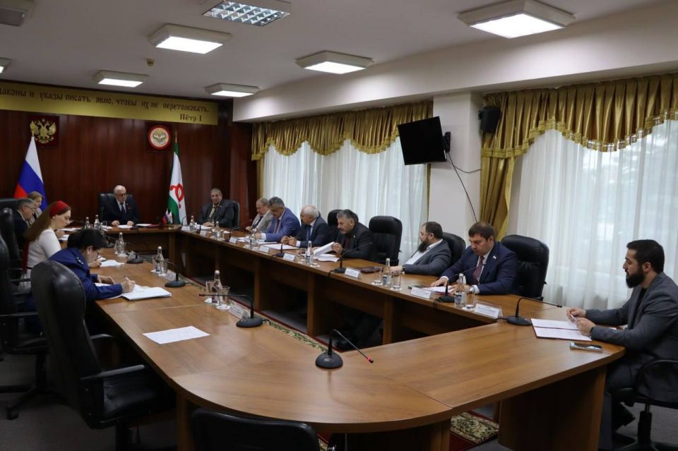 Депутаты утвердили проект повестки заседания Народного Собрания Депутаты утвердили проект повестки заседания Народного Собрания