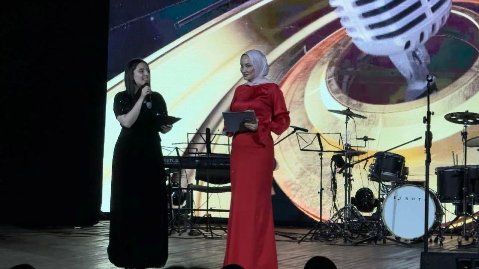 В Театре юного зрителя РИ состоялись финал и гала-концерт III Республиканского вокально-инструментального конкурса «Молодые голоса Ингушетии» В Театре юного зрителя РИ состоялись финал и гала-концерт III Республиканского вокально-инструментального конкурса «Молодые голоса Ингушетии»