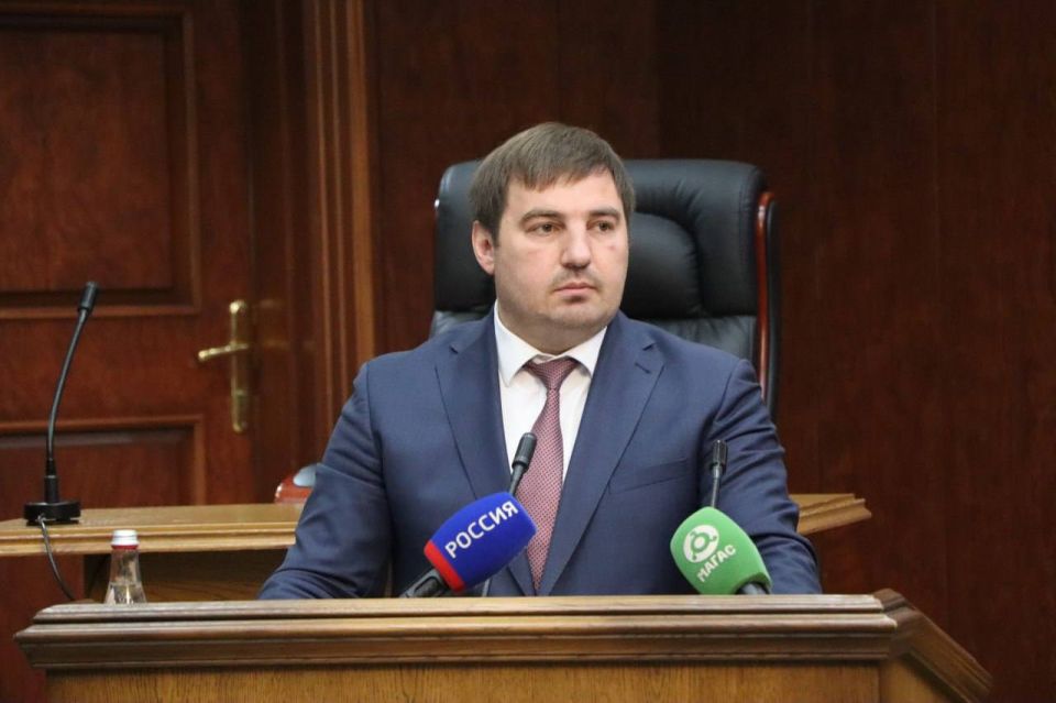 Магомет Тумгоев провел внеочередное заседание Народного Собрания РИ Магомет Тумгоев провел внеочередное заседание Народного Собрания РИ