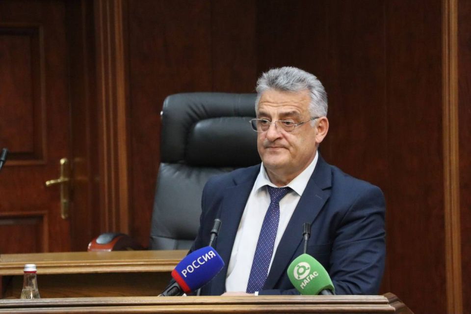 Магомет Тумгоев провел внеочередное заседание Народного Собрания РИ Магомет Тумгоев провел внеочередное заседание Народного Собрания РИ