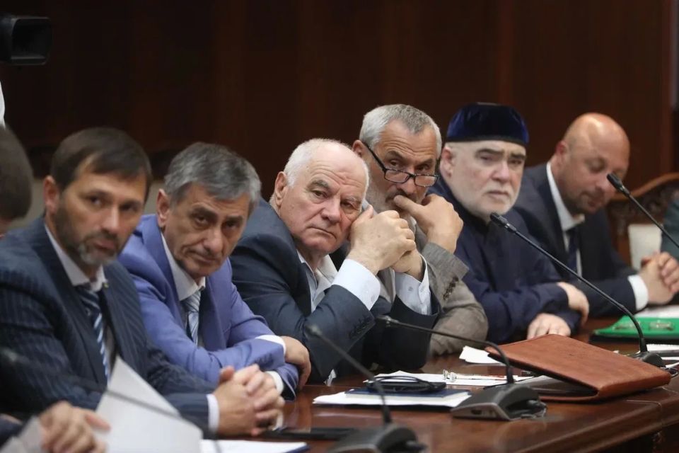 Под руководством заместителя Председателя Правительства Ингушетии Микаила Балахоева состоялось совещание, посвященное вопросам платежной дисциплины за потребленные энергоресурсы, инвентаризации объектов коммунальной... Под руководством заместителя Председателя Правительства Ингушетии Микаила Балахоева состоялось совещание, посвященное вопросам платежной дисциплины за потребленные энергоресурсы, инвентаризации объектов коммунальной...
