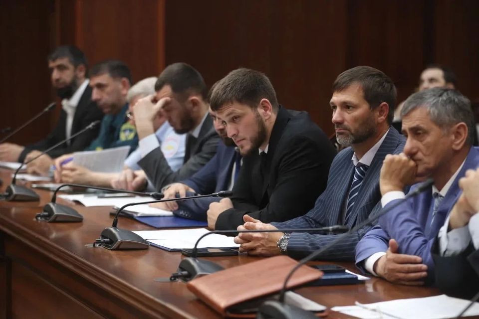 Под руководством заместителя Председателя Правительства Ингушетии Микаила Балахоева состоялось совещание, посвященное вопросам платежной дисциплины за потребленные энергоресурсы, инвентаризации объектов коммунальной... Под руководством заместителя Председателя Правительства Ингушетии Микаила Балахоева состоялось совещание, посвященное вопросам платежной дисциплины за потребленные энергоресурсы, инвентаризации объектов коммунальной...