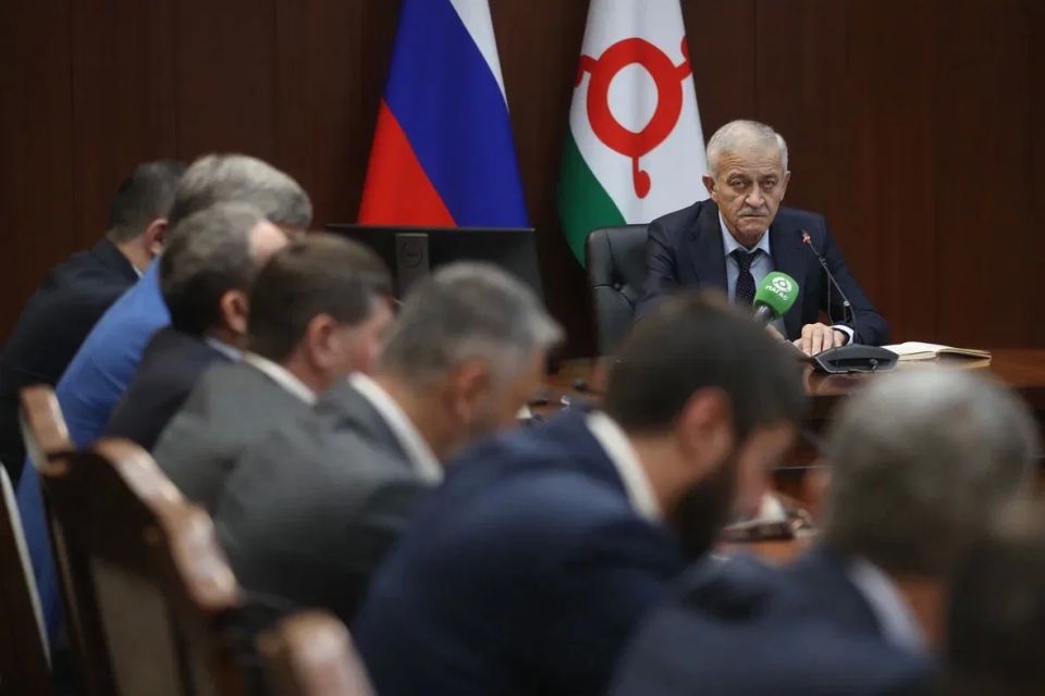 Под руководством заместителя Председателя Правительства Ингушетии Микаила Балахоева состоялось совещание, посвященное вопросам платежной дисциплины за потребленные энергоресурсы, инвентаризации объектов коммунальной... Под руководством заместителя Председателя Правительства Ингушетии Микаила Балахоева состоялось совещание, посвященное вопросам платежной дисциплины за потребленные энергоресурсы, инвентаризации объектов коммунальной...