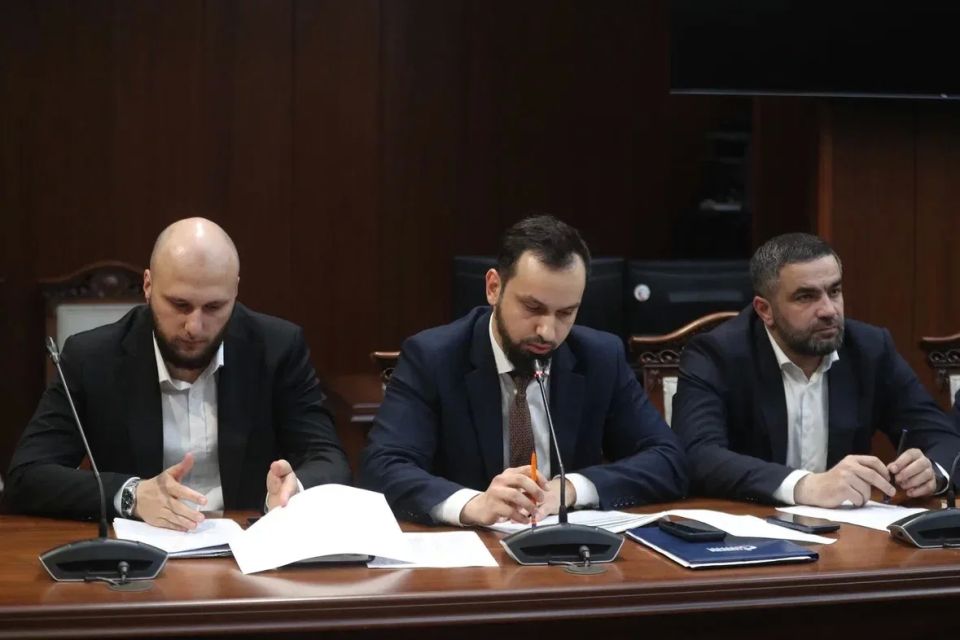 Под руководством заместителя Председателя Правительства Ингушетии Микаила Балахоева состоялось совещание, посвященное вопросам платежной дисциплины за потребленные энергоресурсы, инвентаризации объектов коммунальной... Под руководством заместителя Председателя Правительства Ингушетии Микаила Балахоева состоялось совещание, посвященное вопросам платежной дисциплины за потребленные энергоресурсы, инвентаризации объектов коммунальной...