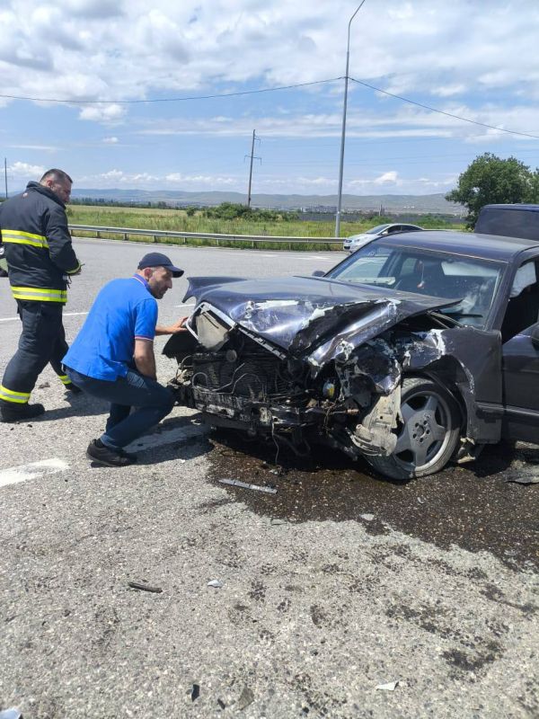 В 12:14 по мск 21.06.2026 года в Центр обработки вызовов «Служба 112» поступило сообщение о дорожно-транспортном происшествии в г. Сунжа недалеко от авторынка В 12:14 по мск 21.06.2026 года в Центр обработки вызовов «Служба 112» поступило сообщение о дорожно-транспортном происшествии в г. Сунжа недалеко от авторынка