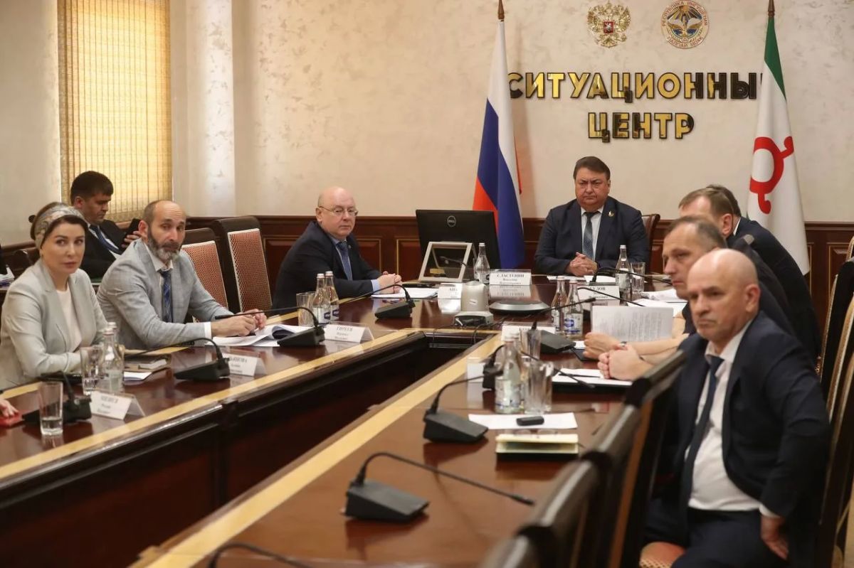 В режиме видеоконференции под председательством Юрия Чайки состоялось заседание Совета при полномочном представителе Президента РФ в Северо-Кавказском федеральном округе В режиме видеоконференции под председательством Юрия Чайки состоялось заседание Совета при полномочном представителе Президента РФ в Северо-Кавказском федеральном округе