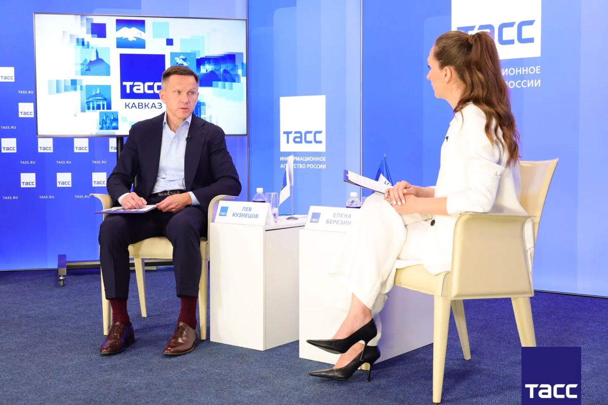 Главное из заявлений, а также фоторепортаж с пресс-конференции в Региональном информационном центре "ТАСС Кавказ", посвященной переходу регионов Северного Кавказа на единого гарантирующего поставщика электроэнергии: Главное из заявлений, а также фоторепортаж с пресс-конференции в Региональном информационном центре "ТАСС Кавказ", посвященной переходу регионов Северного Кавказа на единого гарантирующего поставщика электроэнергии: