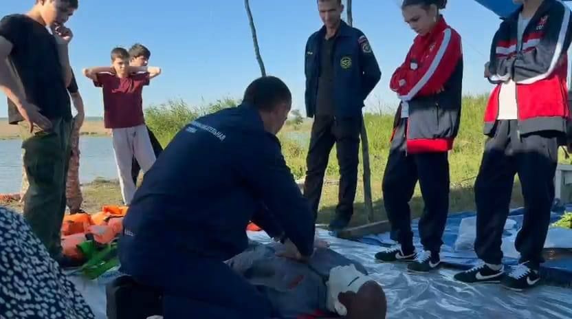 Спасатели ПСО «Тарко» провели урок безопасности на воде для юных победителей «Школы безопасности» Спасатели ПСО «Тарко» провели урок безопасности на воде для юных победителей «Школы безопасности»