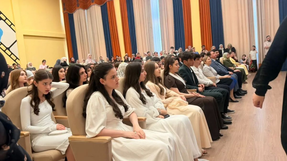 В Ингушетии чествовали лучших выпускников 2026 года В Ингушетии чествовали лучших выпускников 2026 года