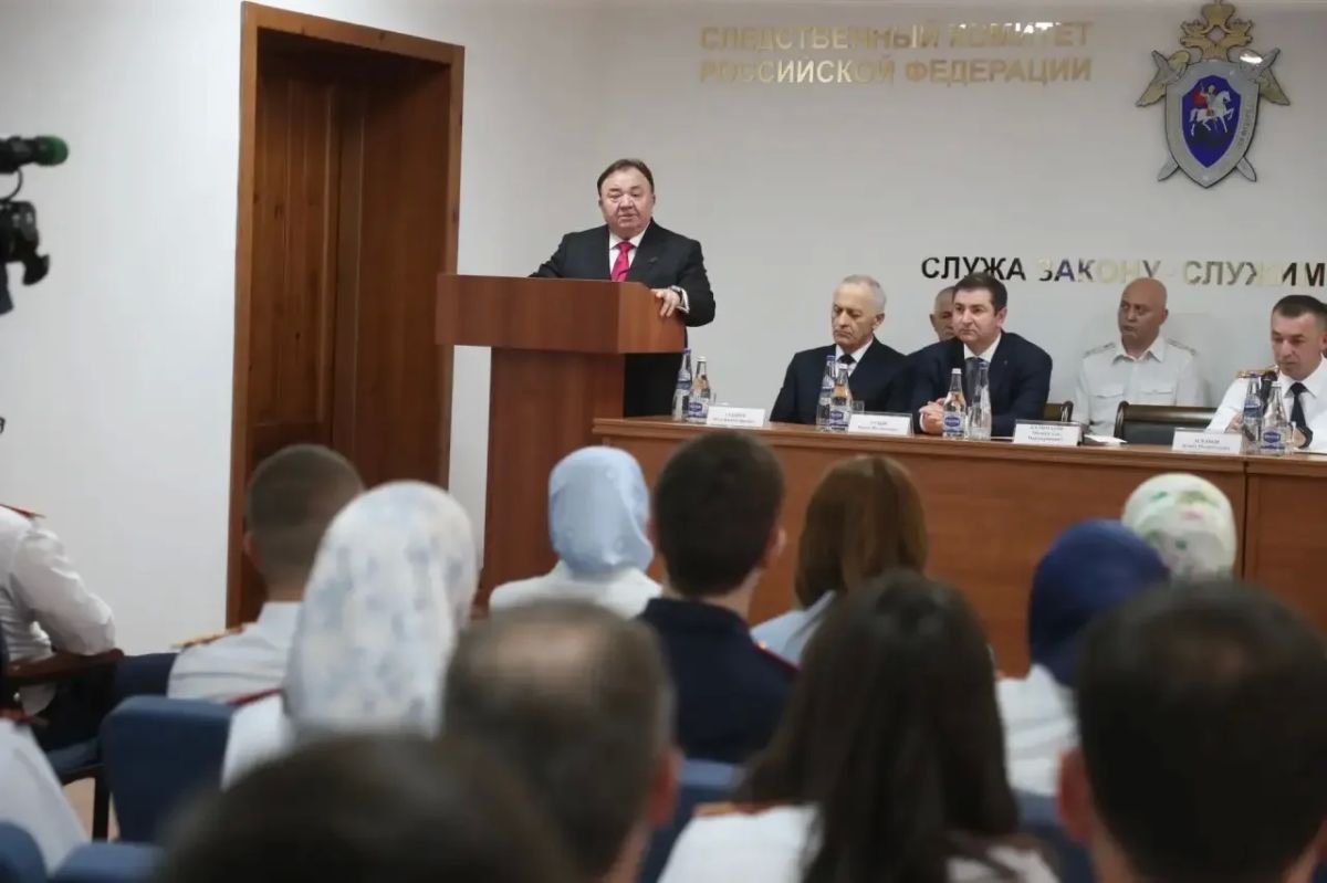Глава Ингушетии Махмуд-Али Калиматов принял участие в торжественном мероприятии, посвященном Дню сотрудника органов следствия Российской Федерации Глава Ингушетии Махмуд-Али Калиматов принял участие в торжественном мероприятии, посвященном Дню сотрудника органов следствия Российской Федерации