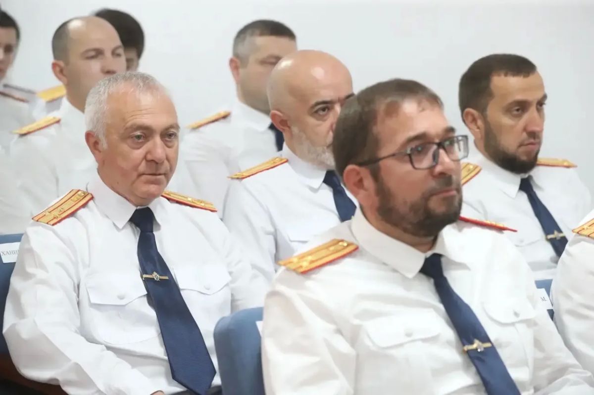 Глава Ингушетии Махмуд-Али Калиматов принял участие в торжественном мероприятии, посвященном Дню сотрудника органов следствия Российской Федерации Глава Ингушетии Махмуд-Али Калиматов принял участие в торжественном мероприятии, посвященном Дню сотрудника органов следствия Российской Федерации