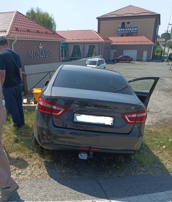В 14:07 по мск 25.07.2026 года в Центр обработки вызовов "Служба 112" поступило сообщение о дорожно-транспортном происшествии по ФАД Р-217 «Кавказ» в районе Центр-Камаза В 14:07 по мск 25.07.2026 года в Центр обработки вызовов "Служба 112" поступило сообщение о дорожно-транспортном происшествии по ФАД Р-217 «Кавказ» в районе Центр-Камаза