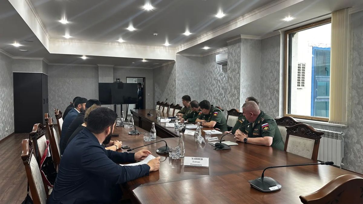 Встреча по вопросам участия жителей республики в специальной военной операции Встреча по вопросам участия жителей республики в специальной военной операции