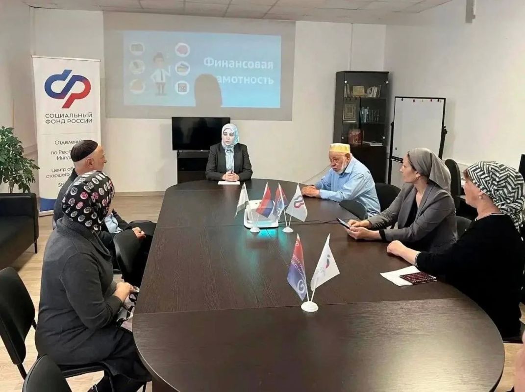 Пенсионеры Ингушетии учатся пользоваться компьютером и онлайн-сервисами Пенсионеры Ингушетии учатся пользоваться компьютером и онлайн-сервисами