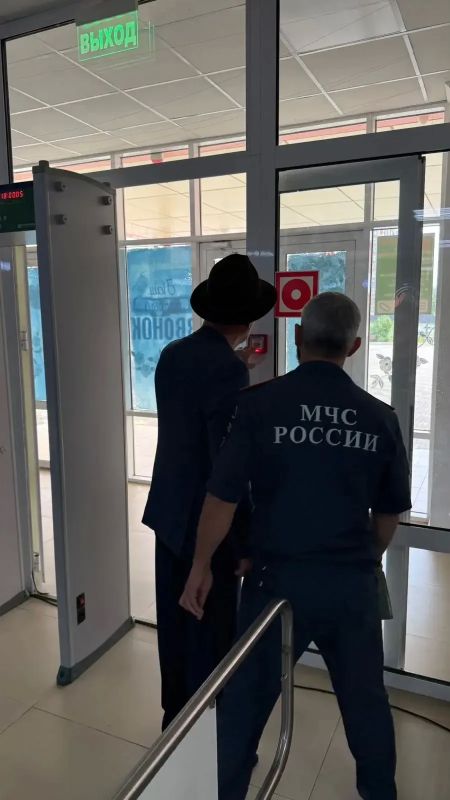 В преддверии Дня знаний инспекторы проверяют противопожарную защиту образовательных учреждений В преддверии Дня знаний инспекторы проверяют противопожарную защиту образовательных учреждений