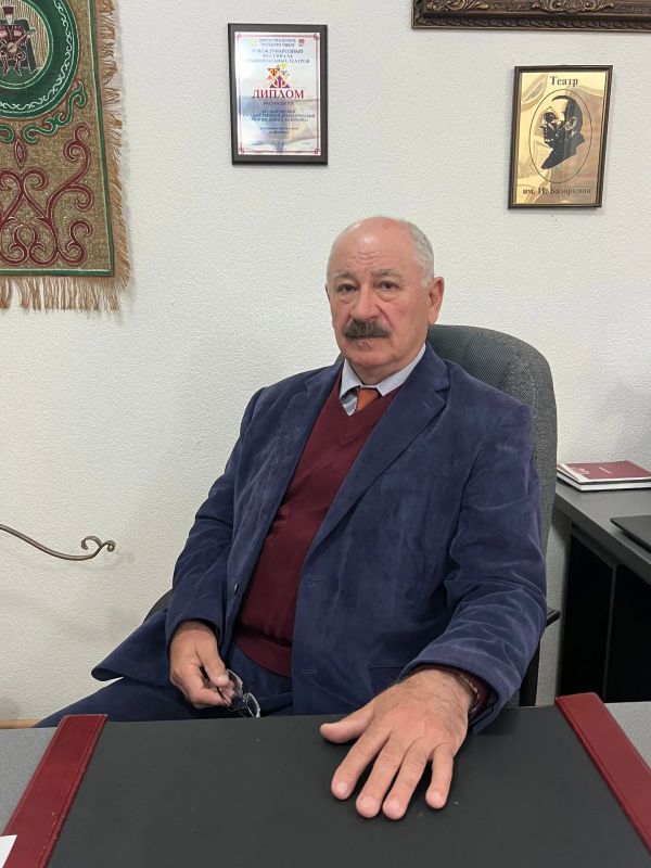 Министр культуры и туризма Республики Ингушетия Залина Льянова поздравила с Днем рождения Ису Чахкиева