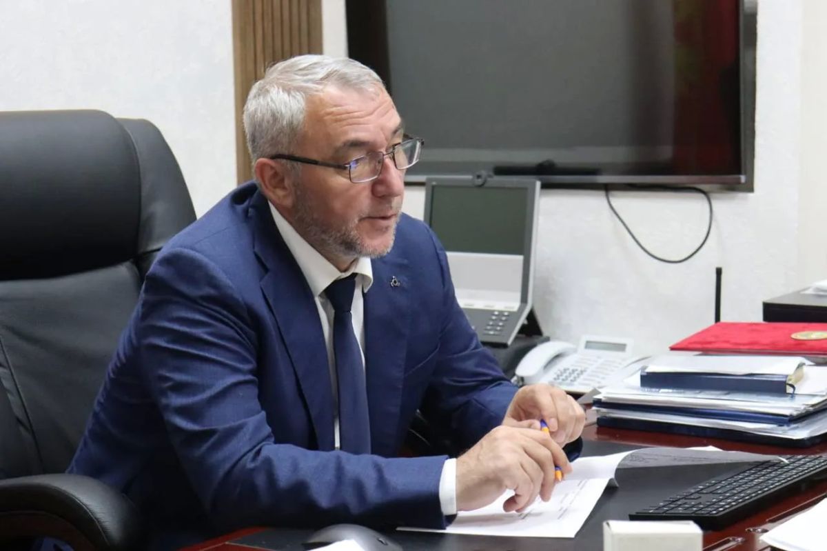 На прошедшем приёме граждан глава города Муса Темурзиев выслушал множество обращений На прошедшем приёме граждан глава города Муса Темурзиев выслушал множество обращений