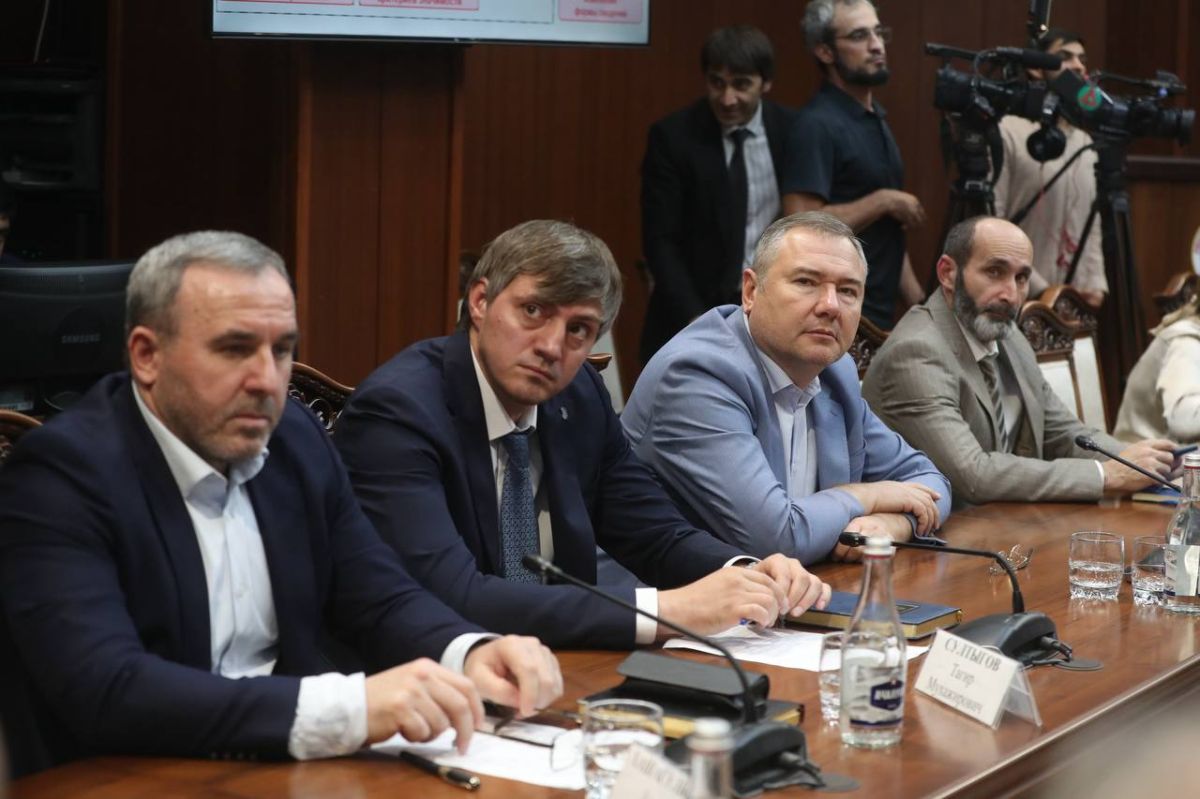 Под руководством Председателя Правительства республики Владимира Сластенина состоялось заседание Координационного совета по вопросам защиты информации Под руководством Председателя Правительства республики Владимира Сластенина состоялось заседание Координационного совета по вопросам защиты информации