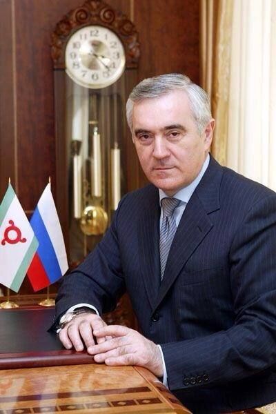 Сегодня свой день рождения празднует Чрезвычайный и полномочный посол