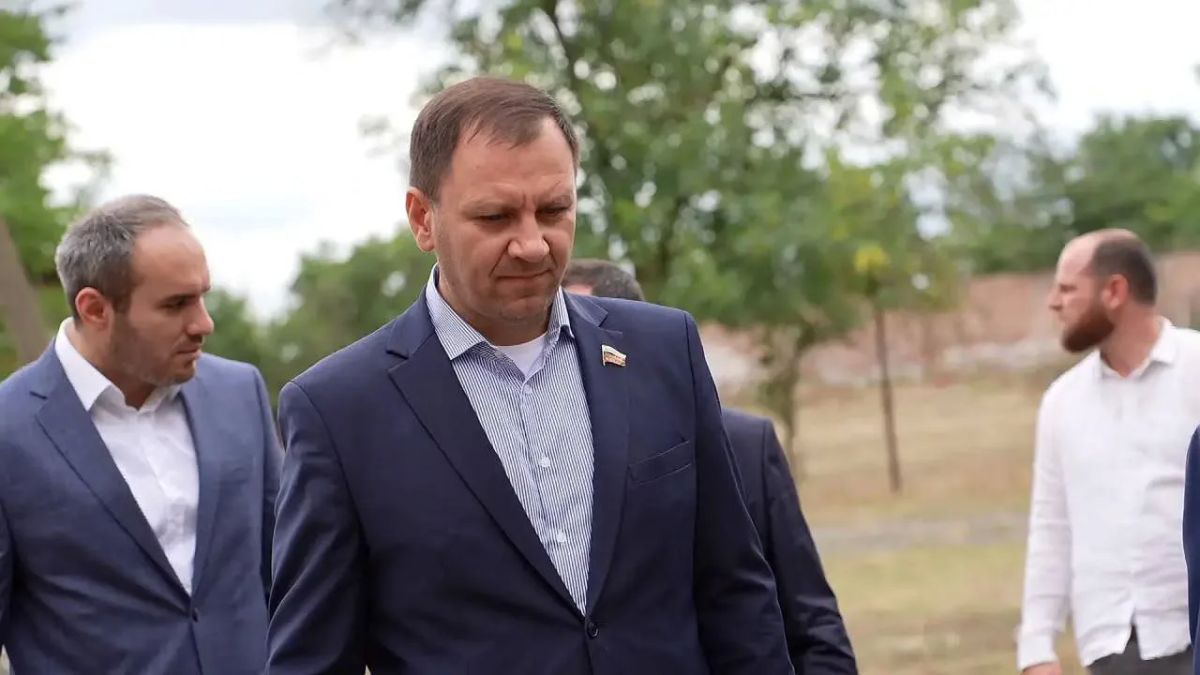 Сенаторы Российской Федерации Микаил Илезов и Белан Хамчиев побывали в Сунженском районе с рабочим выездом Сенаторы Российской Федерации Микаил Илезов и Белан Хамчиев побывали в Сунженском районе с рабочим выездом