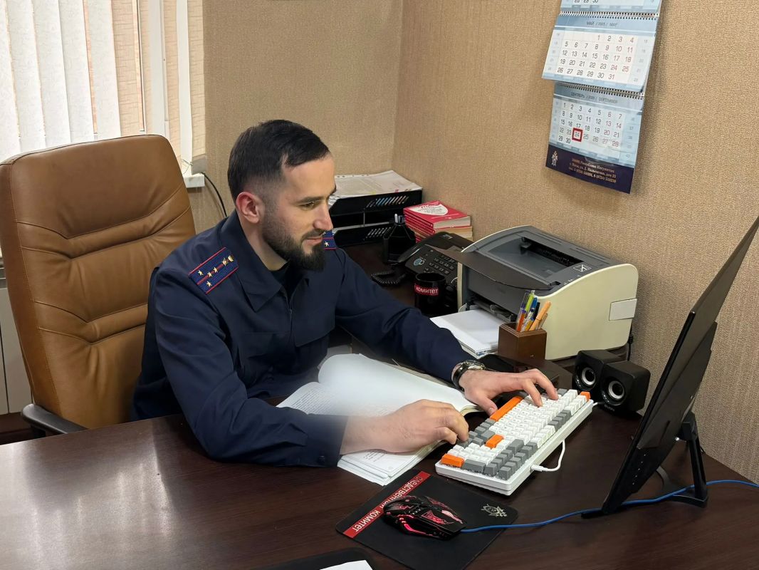 Вынесен приговор жительнице республики за вовлечение несовершеннолетнего в совершение антиобщественных действий и публичное оскорбление представителя власти