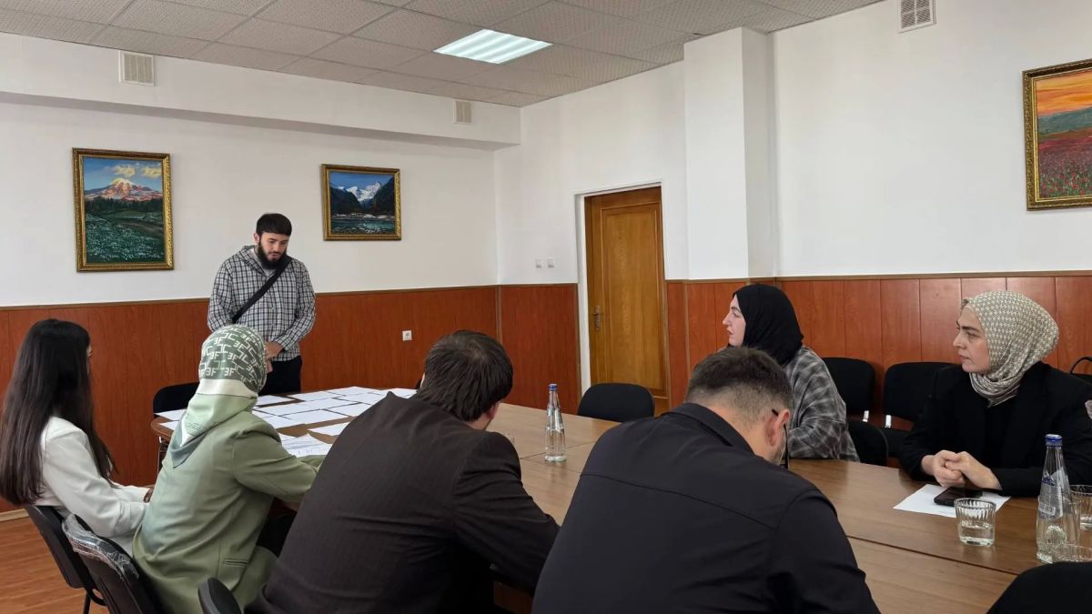 В Министерстве культуры и туризма Республики Ингушетия прошла плановая аттестация гидов-экскурсоводов В Министерстве культуры и туризма Республики Ингушетия прошла плановая аттестация гидов-экскурсоводов